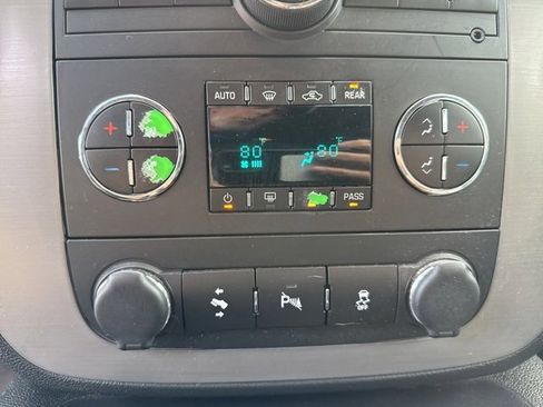 Used 2013 Chevrolet Tahoe LT w/ Suspension Package, Off-Road image 18