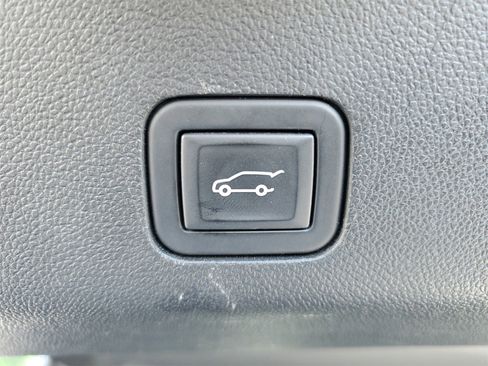 Used 2023 Chevrolet Tahoe LT image 31