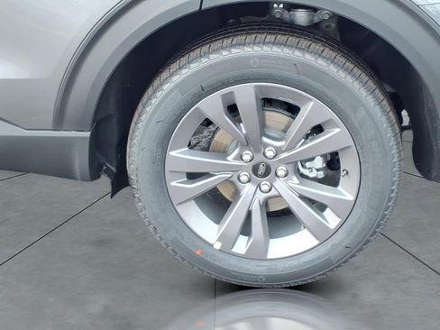 New 2026 Ford Explorer Active image 4