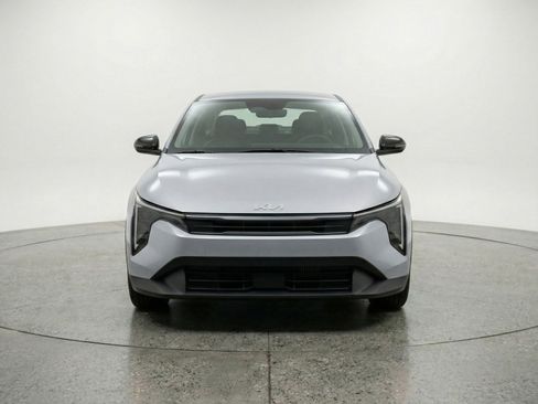 Used 2025 Kia K4 LXS FWD image 2