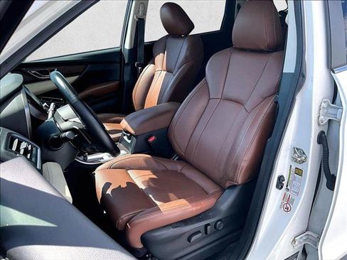 Used 2019 Subaru Ascent Touring AWD/4WD image 27