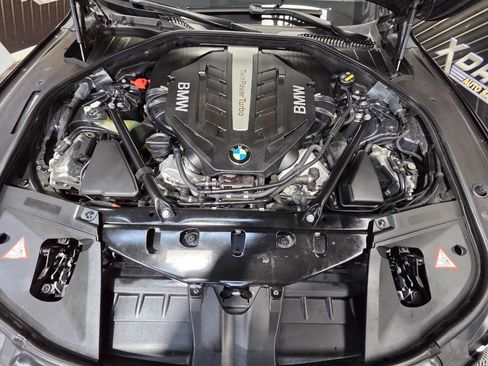 Used 2015 BMW 750Li image 35