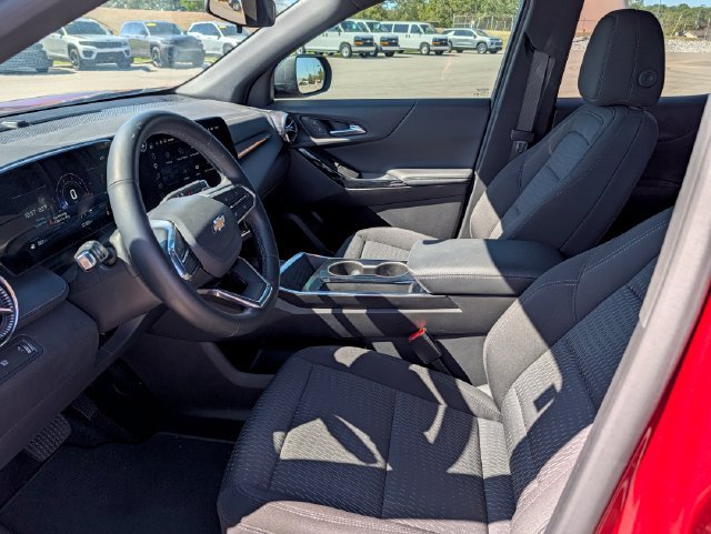 Used 2025 Chevrolet Equinox LT FWD image 9