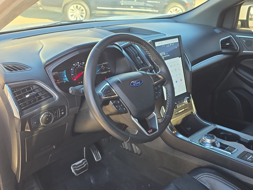 Used 2024 Ford Edge ST w/ Equipment Group 401A AWD/4WD image 22