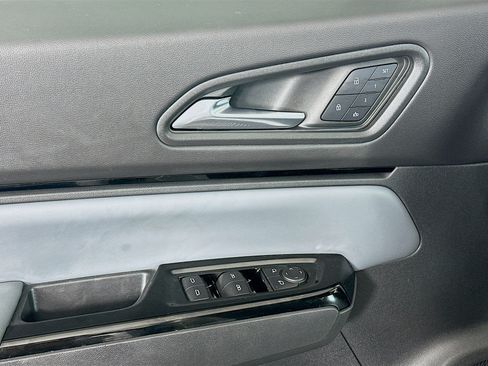 Used 2025 Honda Prologue Touring image 15