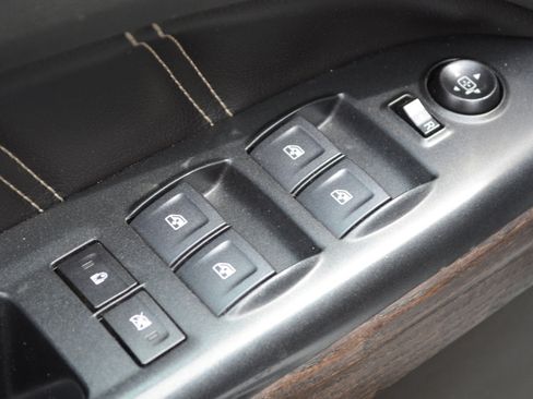 Used 2022 GMC Canyon Denali image 21