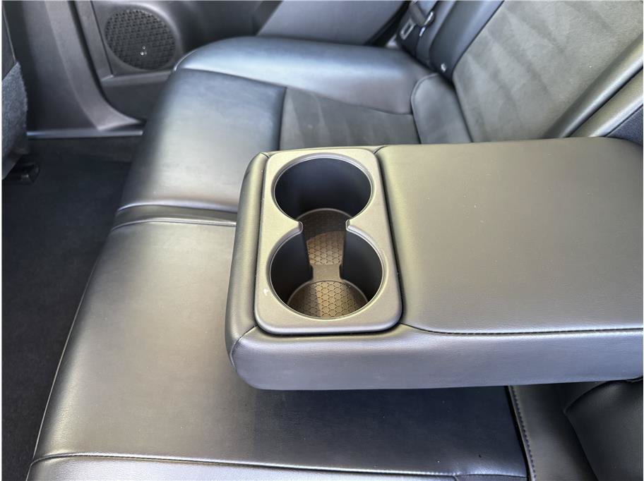 Used 2024 Nissan Ariya AWD image 17