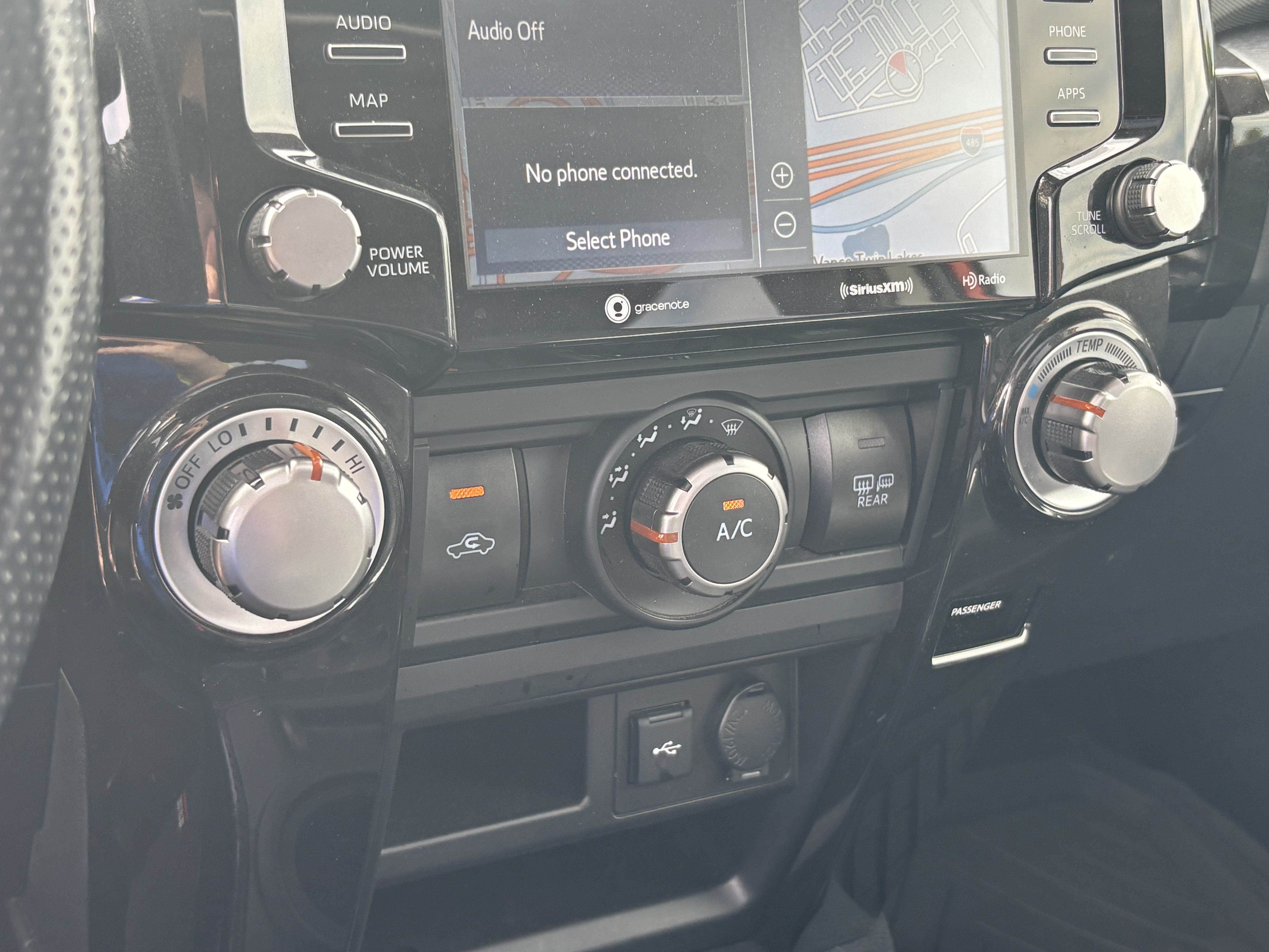 Used 2024 Toyota 4Runner TRD Off-Road Premium w/ Moonroof Package AWD/4WD image 28