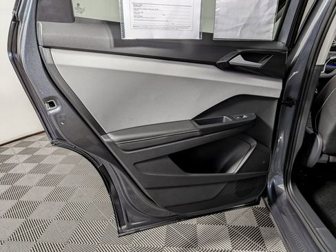 Used 2024 Volkswagen Taos SEL image 43