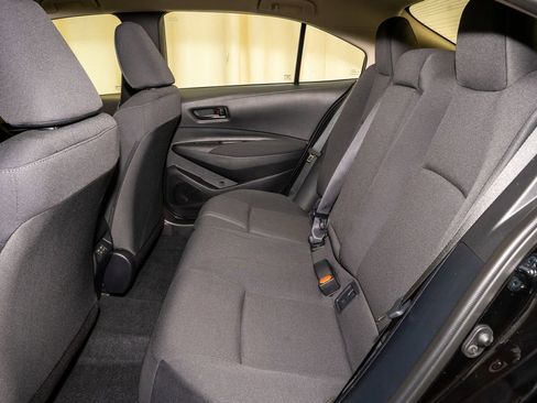 Used 2025 Toyota Corolla LE image 8