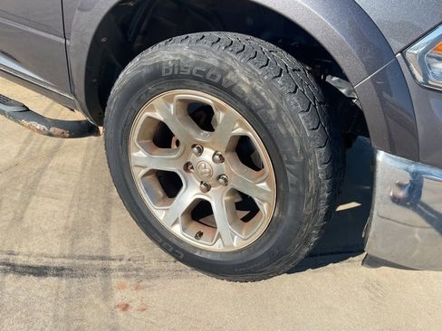 Used 2018 RAM 1500 Laramie w/ Convenience Group image 8