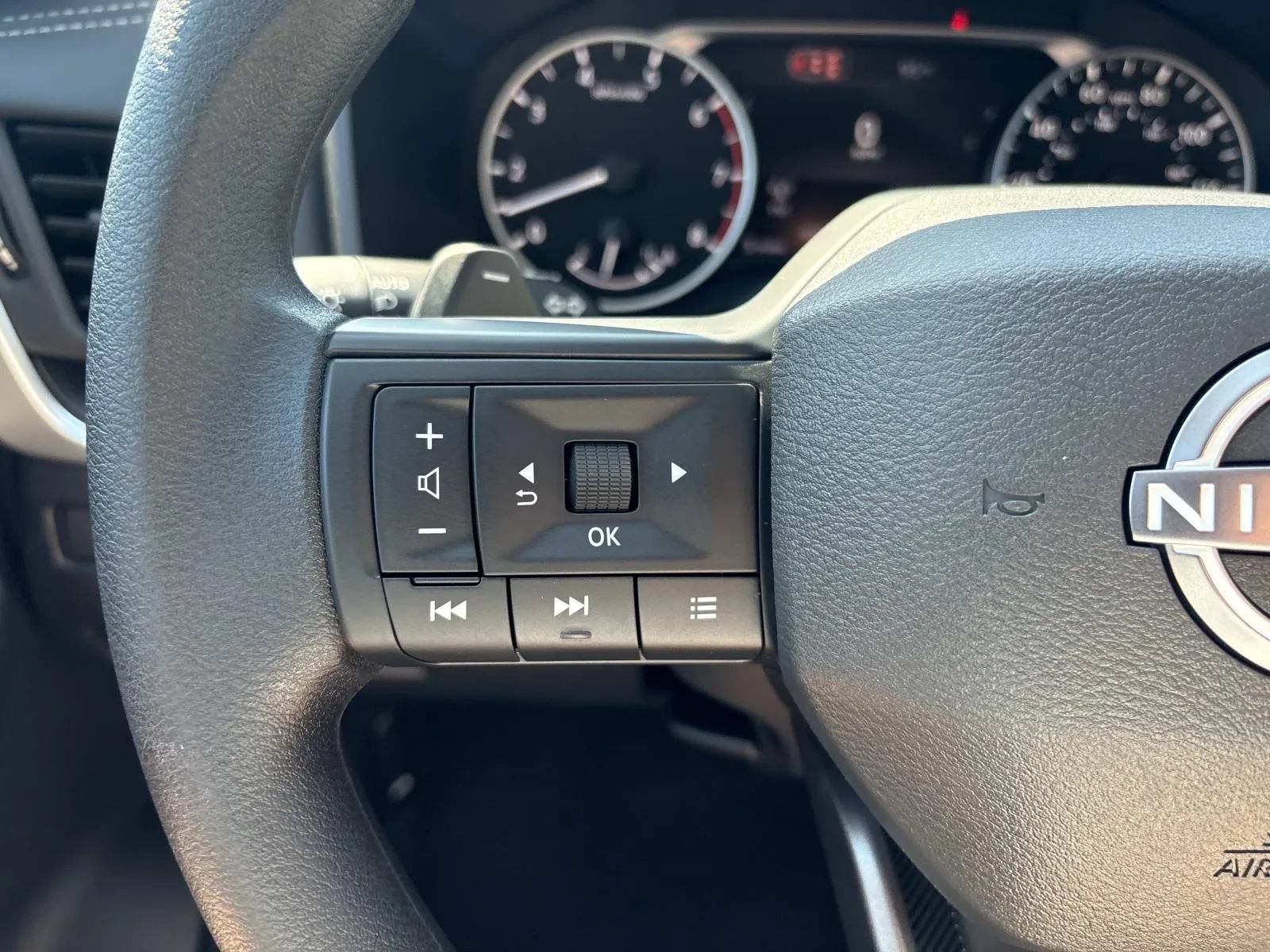 New 2026 Nissan Rogue S FWD image 24