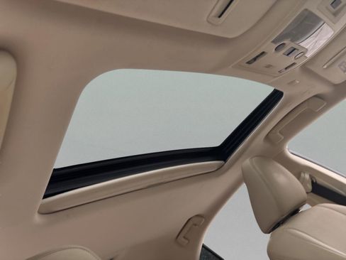 Used 2019 Lexus IS 300 image 39