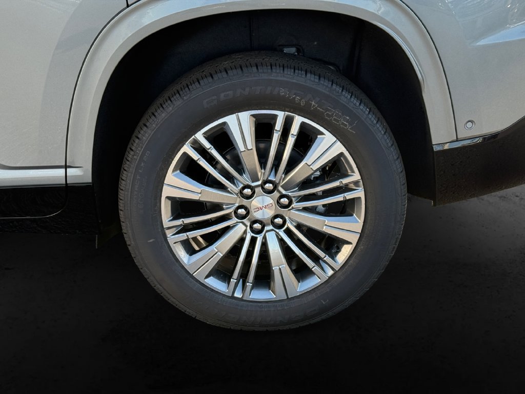 New 2027 GMC Acadia Denali w/ LPO, Floor Liner Package AWD/4WD image 12