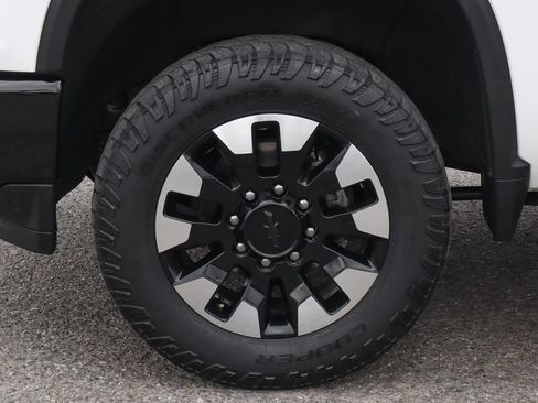 Used 2020 Chevrolet Silverado 2500 Custom w/ Custom Value Package AWD/4WD image 43