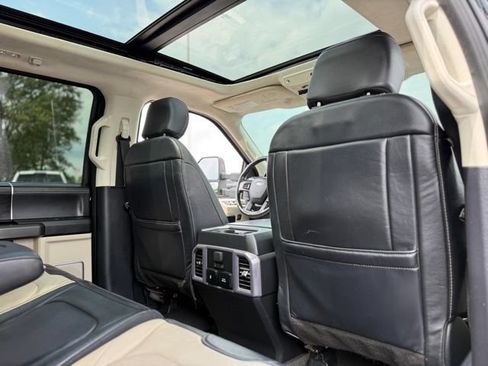 Used 2021 Ford F450 Limited w/ FX4 Off-Road Package AWD/4WD image 21