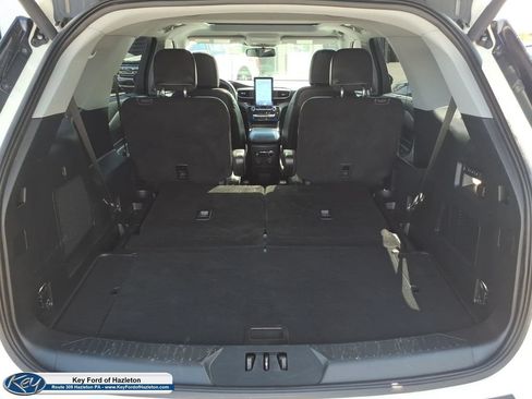 Used 2023 Ford Explorer Limited w/ Limited Technology Package AWD/4WD image 11