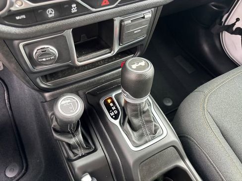 Used 2024 Jeep Wrangler Sport image 23