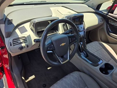 Used 2014 Chevrolet Volt FWD image 8