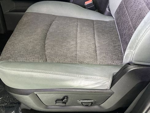 Used 2016 RAM 1500 Big Horn RWD image 24