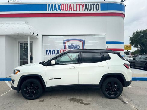Used 2018 Jeep Compass Latitude w/ Popular Equipment Group AWD/4WD image 25