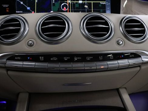 Used 2019 Mercedes-Benz S 560 4MATIC Coupe image 17