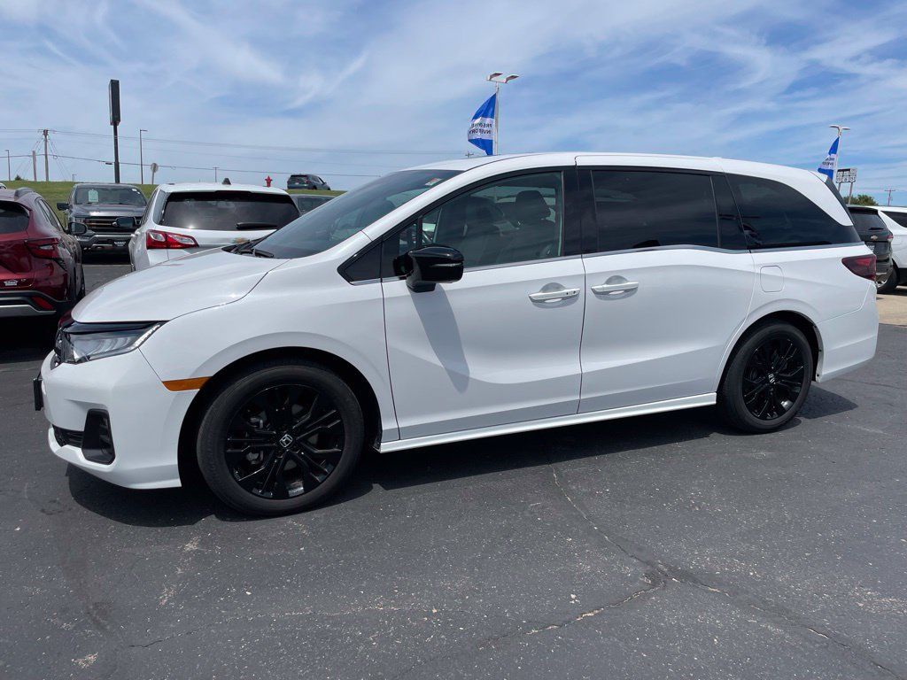 Used 2025 Honda Odyssey Sport-L image 5