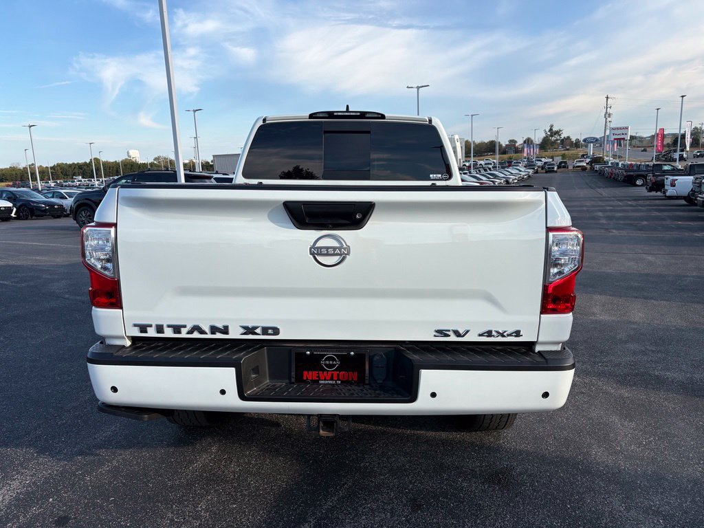 Used 2024 Nissan Titan SV w/ SV Convenience Package AWD/4WD image 8