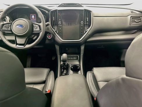 Used 2025 Subaru Ascent Bronze Edition w/ Onyx Package AWD/4WD image 13