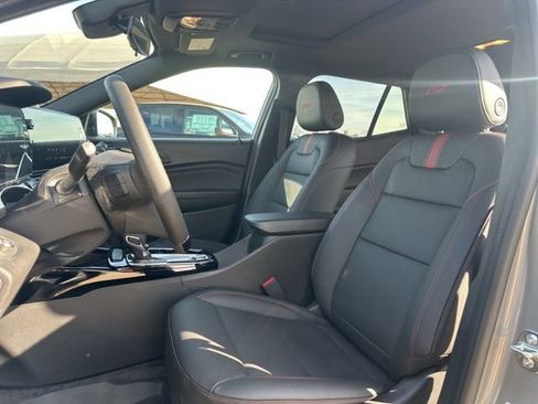 New 2026 Chevrolet Trax RS w/ Sunroof Package image 9