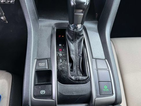 Used 2018 Honda Civic Sport image 18