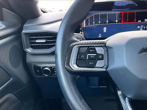 Certified 2025 Ford Mustang Coupe image 24