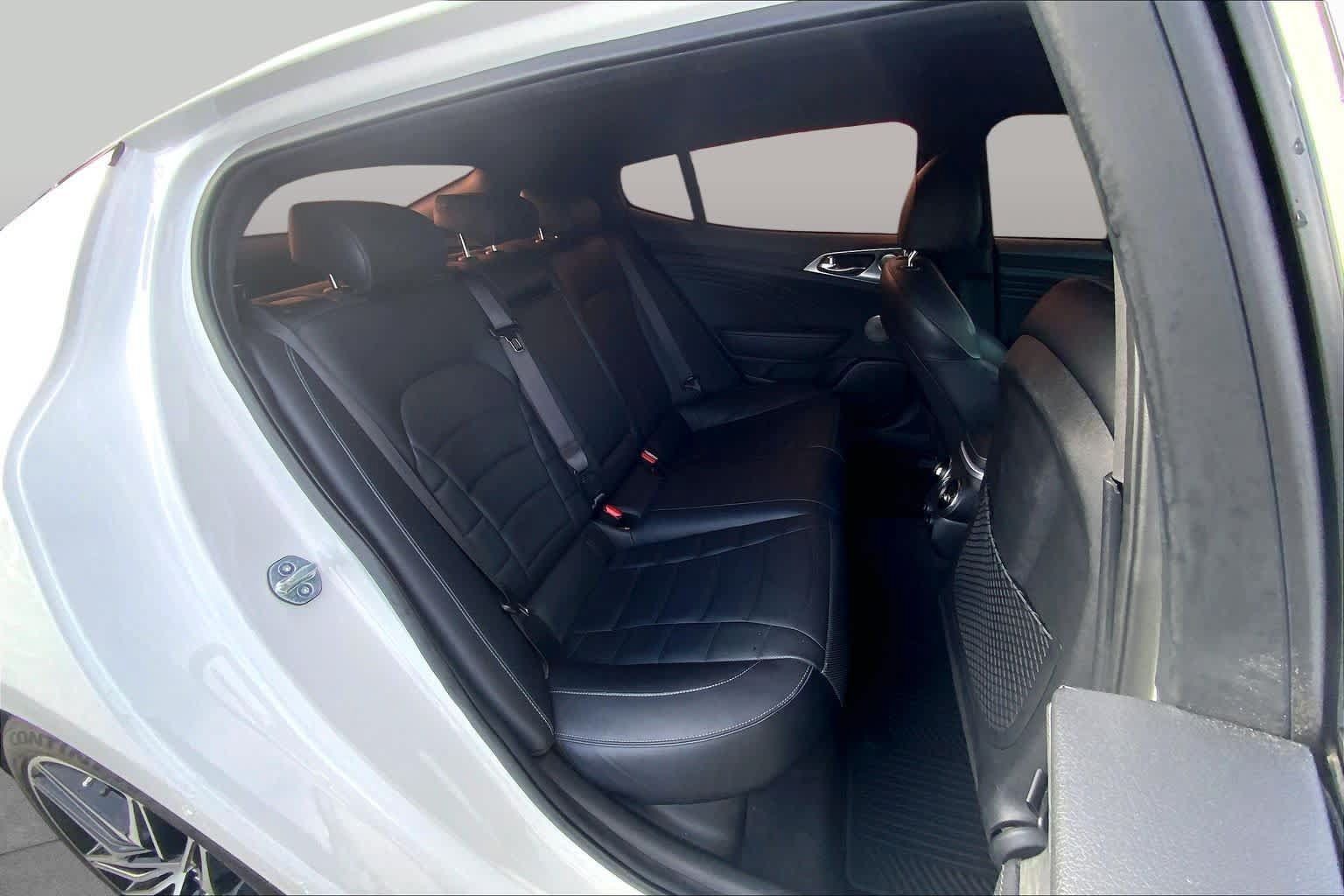 Used 2023 Kia Stinger GT2 RWD image 20