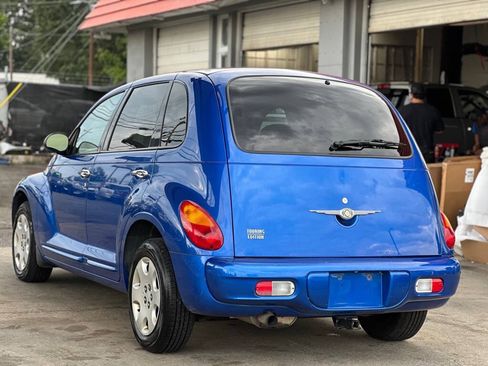 Used 2005 Chrysler PT Cruiser Touring w/ Light Group FWD image 12