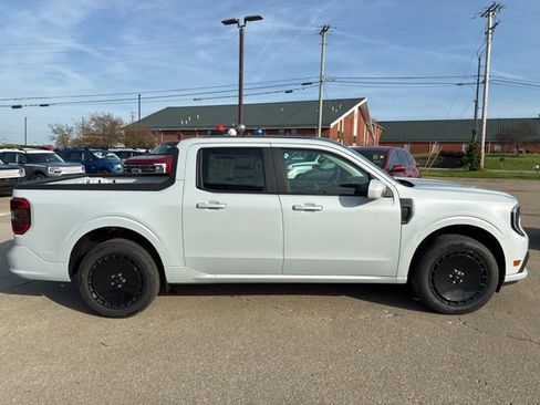 New 2026 Ford Maverick Lobo AWD/4WD image 7