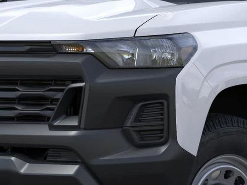 New 2026 Chevrolet Colorado W/T image 10
