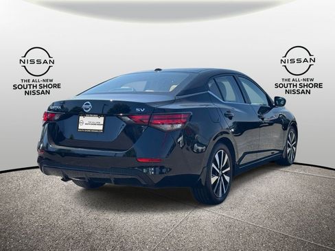 Used 2023 Nissan Sentra SV w/ SV Premium Package FWD image 5