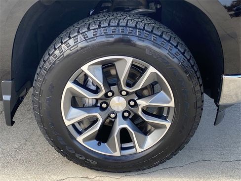 Used 2024 Chevrolet Silverado 1500 LT image 26