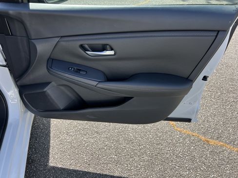 Used 2024 Nissan Sentra SV image 14