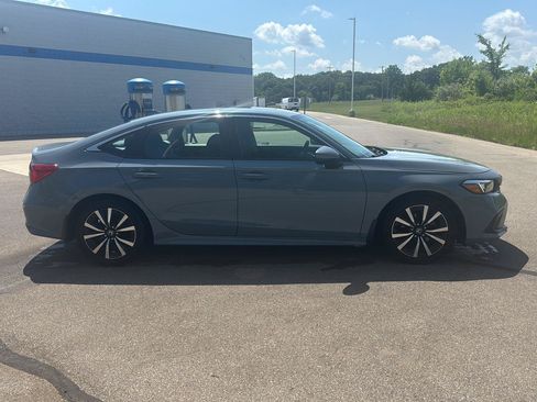 Used 2024 Honda Civic EX image 6