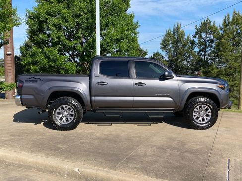 Used 2019 Toyota Tacoma SR5 image 7
