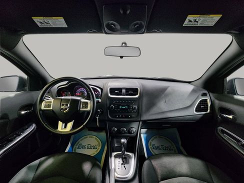 Used 2012 Dodge Avenger SXT w/ Cold Weather Group image 10