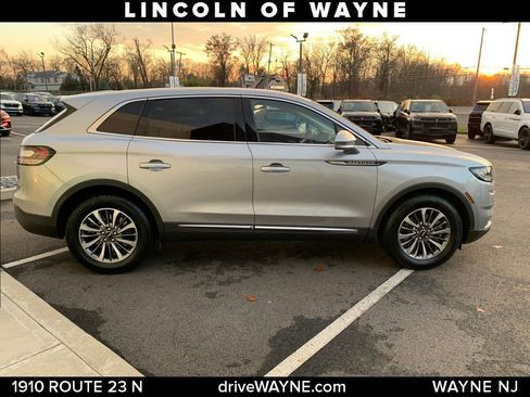 Certified 2022 Lincoln Nautilus AWD w/ Premium Package image 8