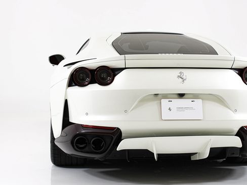 Certified 2020 Ferrari 812 Superfast RWD image 17