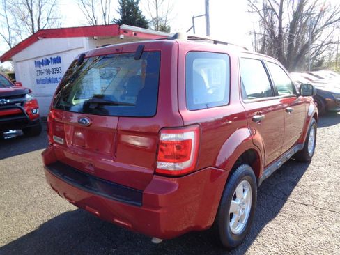 Used 2010 Ford Escape XLS image 5