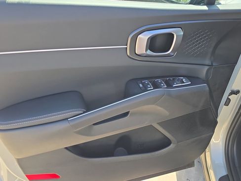 New 2026 Kia Sorento LX image 17