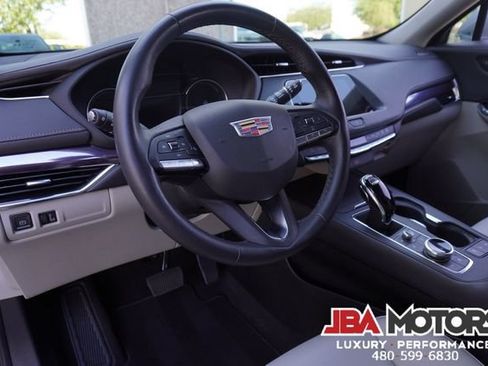 Used 2023 Cadillac XT4 Luxury FWD image 71