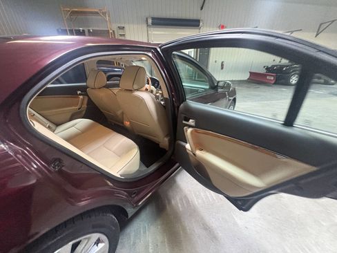 Used 2011 Lincoln MKZ w/ 102A Rapid Spec Order Code image 18