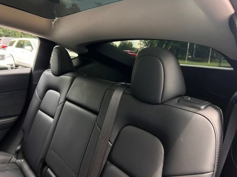 Used 2022 Tesla Model Y Performance AWD/4WD image 17