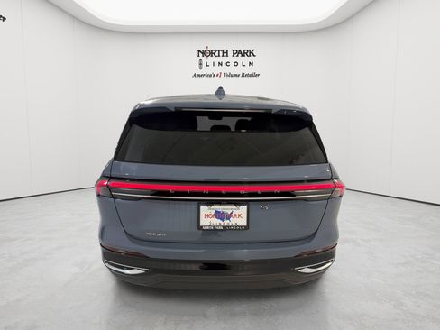 New 2026 Lincoln Nautilus Premier AWD/4WD image 26